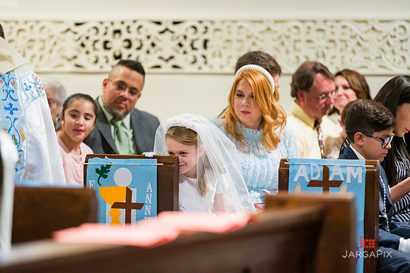 Emma_Communion-021