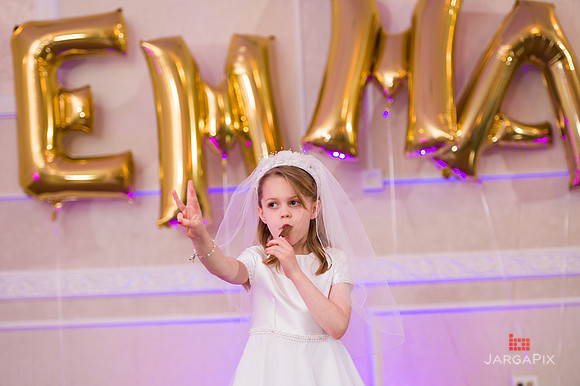 Emma_Communion-311