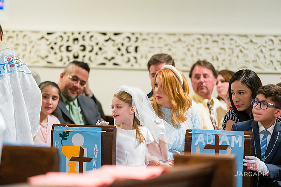 Emma_Communion-018