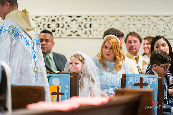 Emma_Communion-023