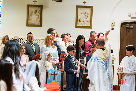 Emma_Communion-050