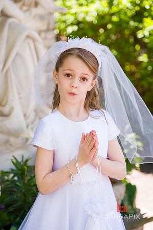 Emma_Communion-138