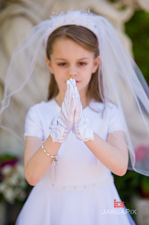 Emma_Communion-143