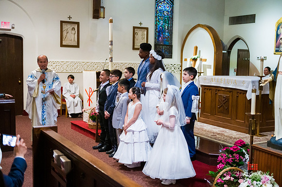 Emma_Communion-092