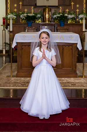 Emma_Communion-105