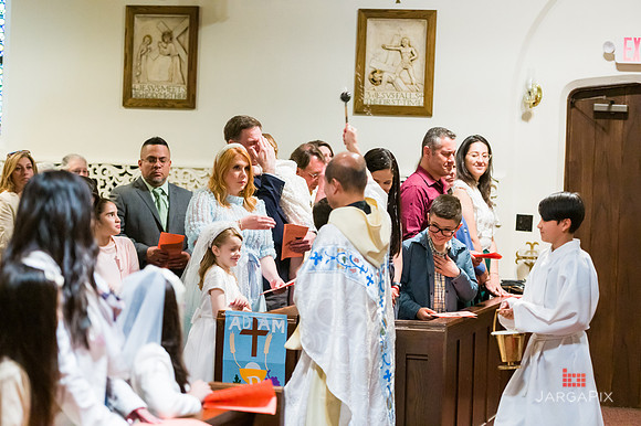 Emma_Communion-052