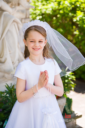 Emma_Communion-140
