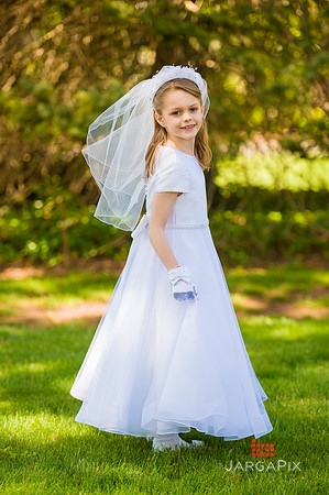 Emma_Communion-150
