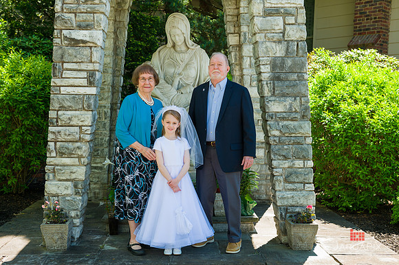 Emma_Communion-117