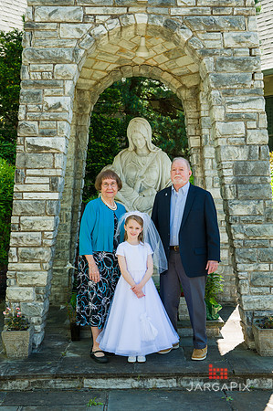 Emma_Communion-116