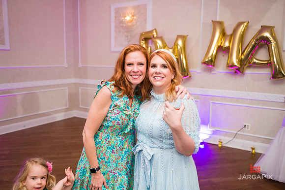 Emma_Communion-341