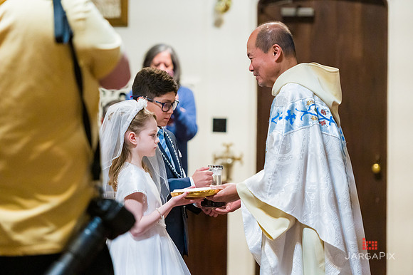 Emma_Communion-062