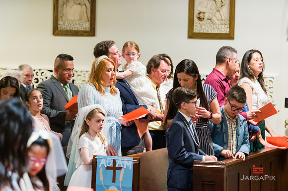 Emma_Communion-044