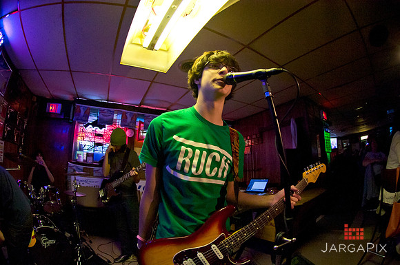Odd_Man_In_Pauls_Bar-055