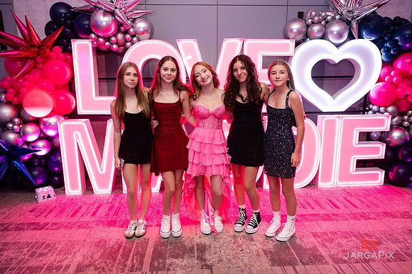 Maddie_F_Batmitzvah_Preview-019