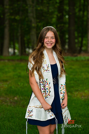 Tessa_F_Batmitzvah_Preview-005