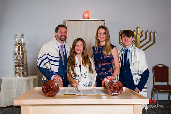 Tessa_F_Batmitzvah_Preview-015