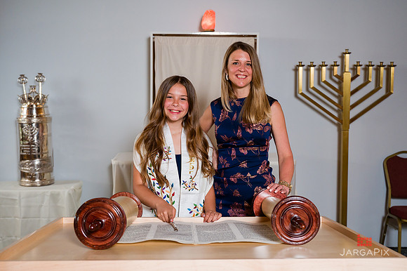Tessa_F_Batmitzvah_Preview-017