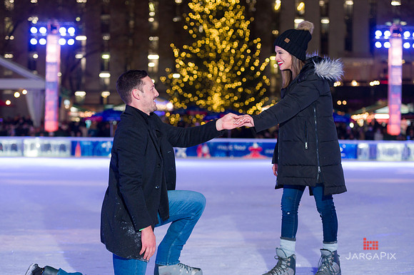 Sean_Adrienne_Proposal_Bryant_Park-06