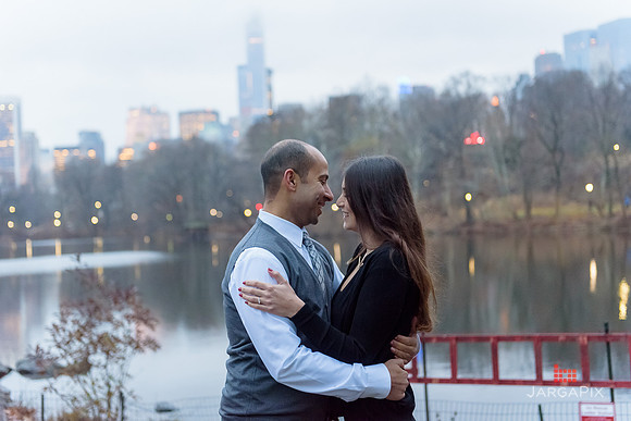The_Heart_Bandits_Proposal_Basil_Jessica-123