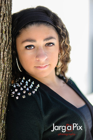Bianca Parisi Sweet 16 Portrait Preview