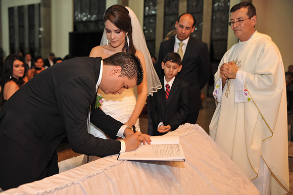 San Salvador Wedding Alejandro + Regina
