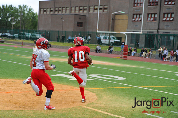 CP_Football_2010_vs_NH-029