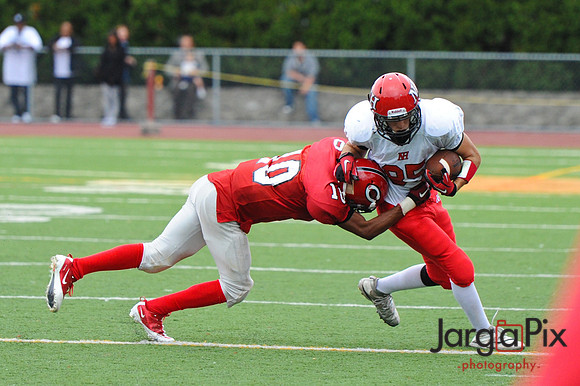 CP_Football_2010_vs_NH-060