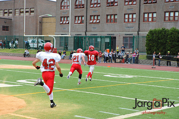 CP_Football_2010_vs_NH-032