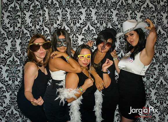 ISNB_Holiday_Party_2012-089