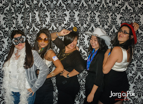 ISNB_Holiday_Party_2012-025