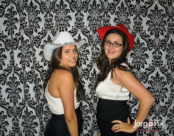 ISNB_Holiday_Party_2012-020