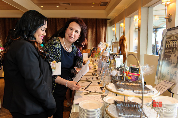 Shelter_our_Sisters_Gala_2013-049