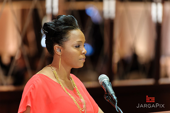 Shelter_our_Sisters_Gala_2013-072
