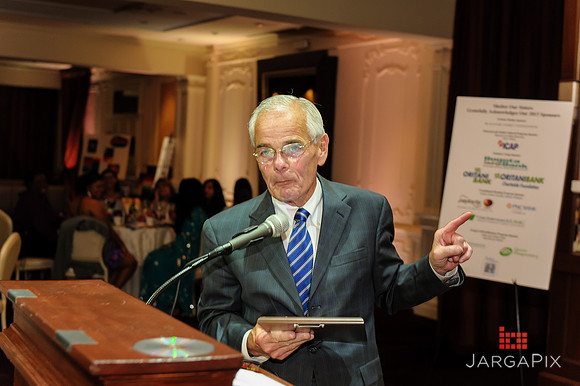 Shelter_our_Sisters_Gala_2013-132