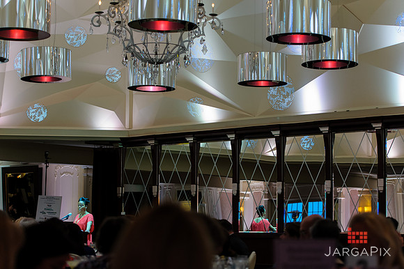Shelter_our_Sisters_Gala_2013-032