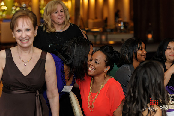 Shelter_our_Sisters_Gala_2013-098