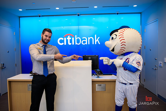 Soho_Exp_Citi_Williamsburg_Mr_Met_6-20-2017_222