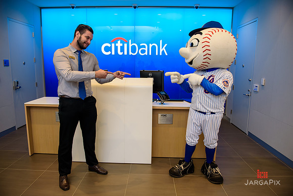Soho_Exp_Citi_Williamsburg_Mr_Met_6-20-2017_220