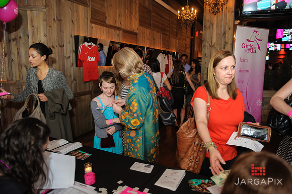 Girls_On_The_Run_Ainsworth_NYC_2013-015