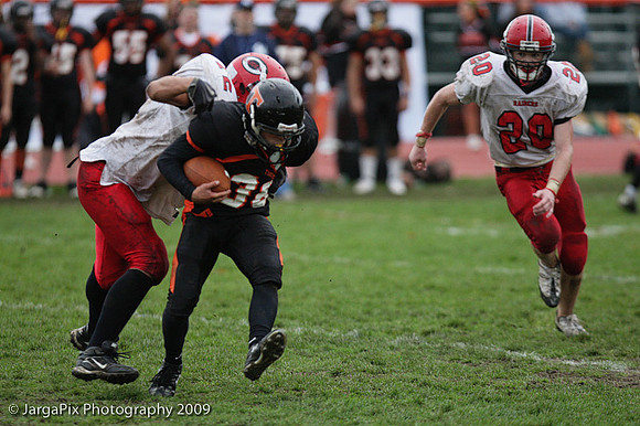 CPHS_Football_vs_Tenafly_2009-103.jpg