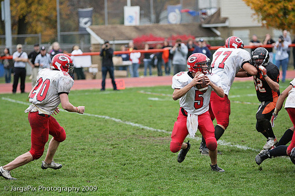 CPHS_Football_vs_Tenafly_2009-001.jpg