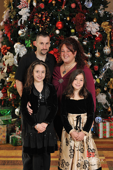 Liquid_Church_Morristown_Christmas_Portraits_2013-022
