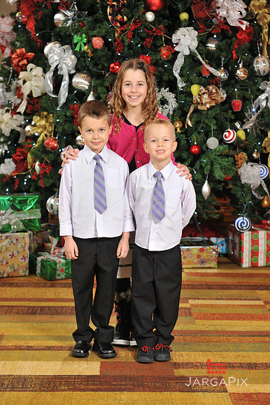 Liquid_Church_Morristown_Christmas_Portraits_2013-056