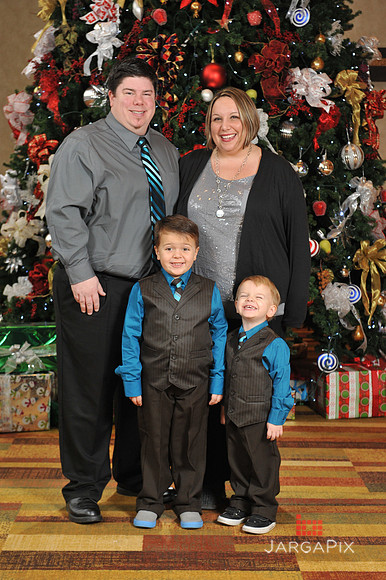 Liquid_Church_Morristown_Christmas_Portraits_2013-050