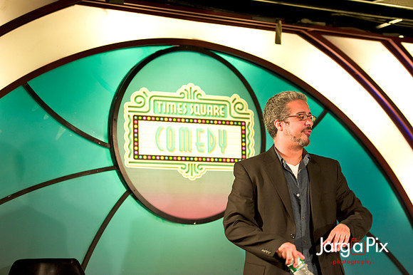 Yannis_Pappis_&_Mauricia_Times_Square_Comedy-044