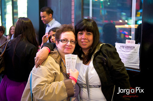 Yannis_Pappis_&_Mauricia_Times_Square_Comedy-013