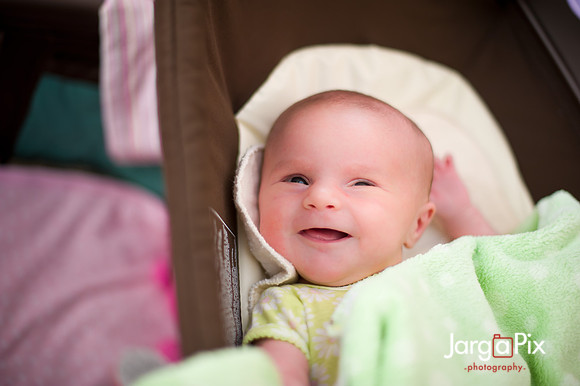 Sofia_Marie_Nuccio_Newborn_Shoot-004
