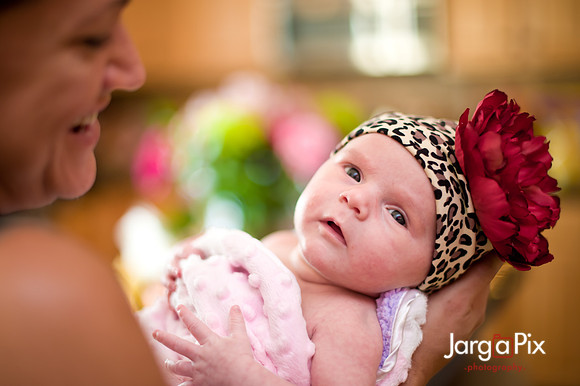 Sofia_Marie_Nuccio_Newborn_Shoot-030