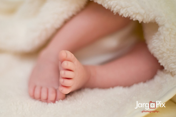 Sofia_Marie_Nuccio_Newborn_Shoot-068